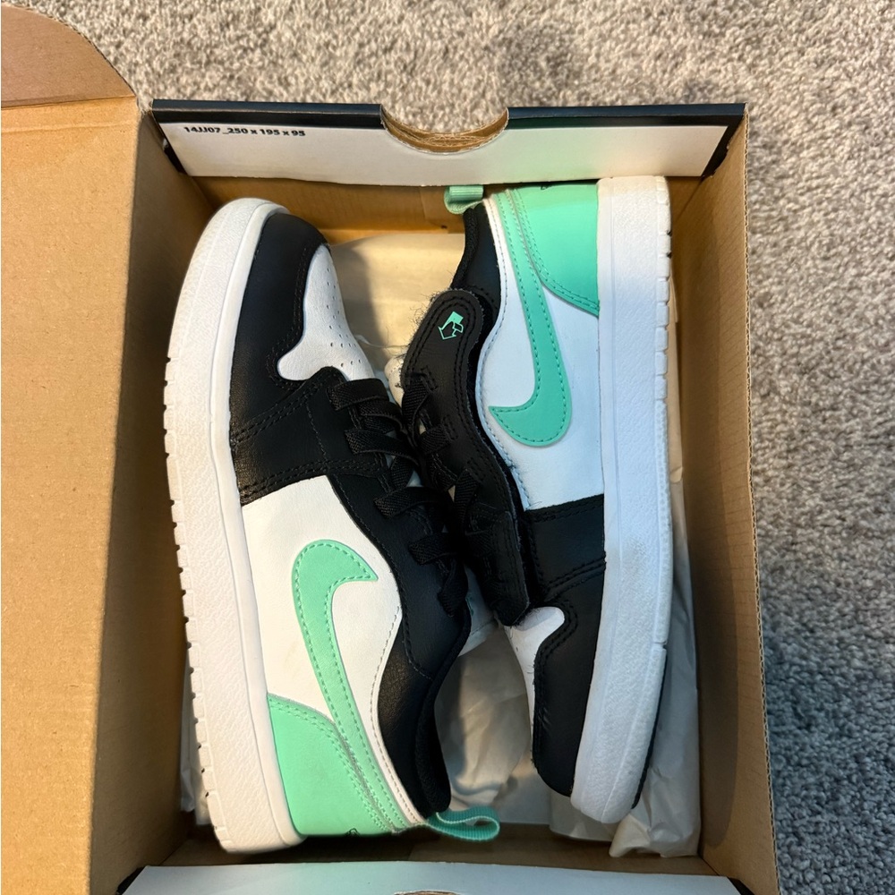 Jordan Kids Sneakers Black and Mint
